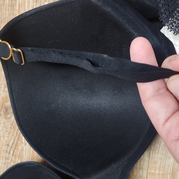 Victoria's Secret Incredible Perfect Shape 34D Bra - Picture 5 of 5